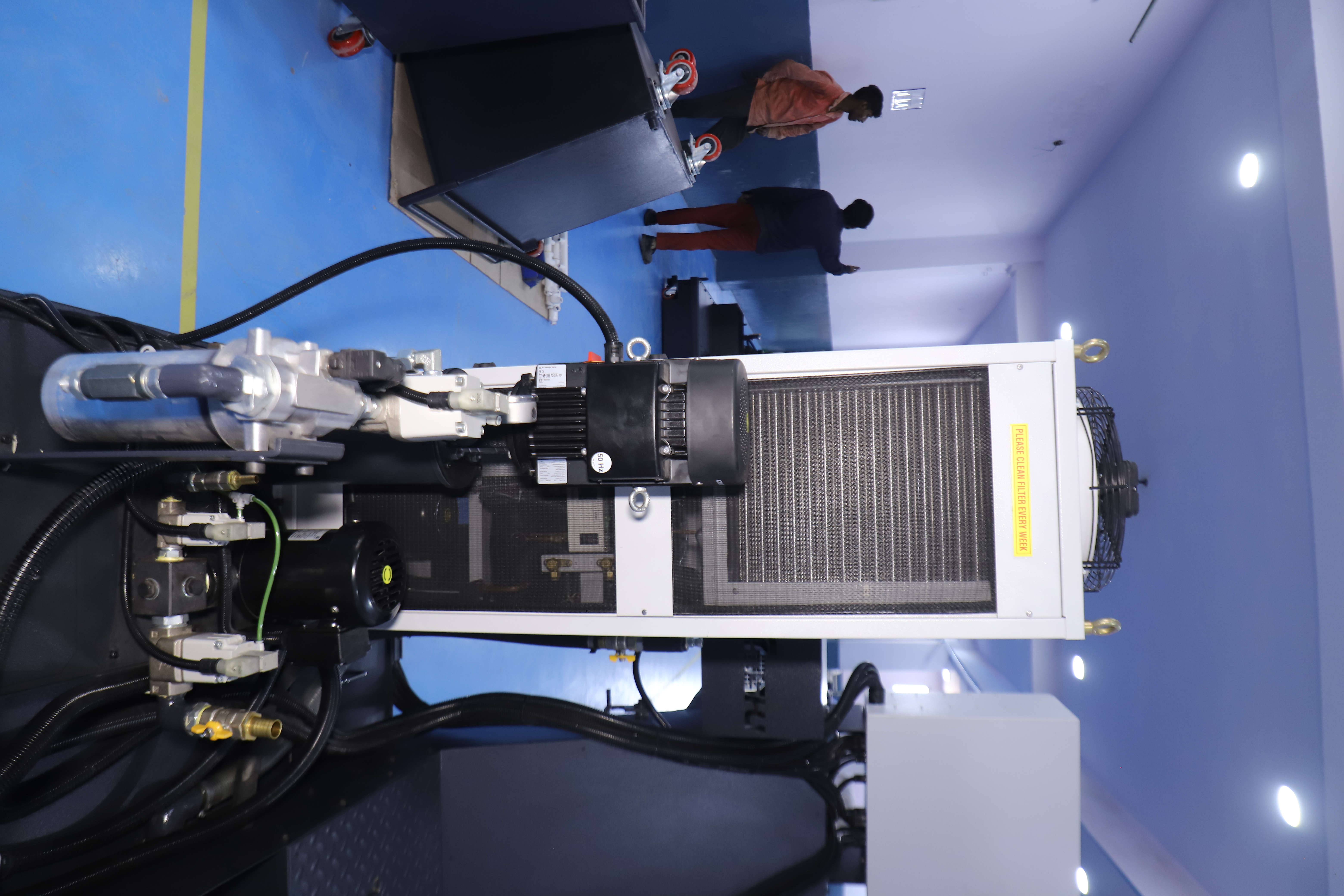 Standard + CTS + Cyclone + Chip Conveyor + Chiller Thumbnail